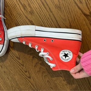 Red platform converse